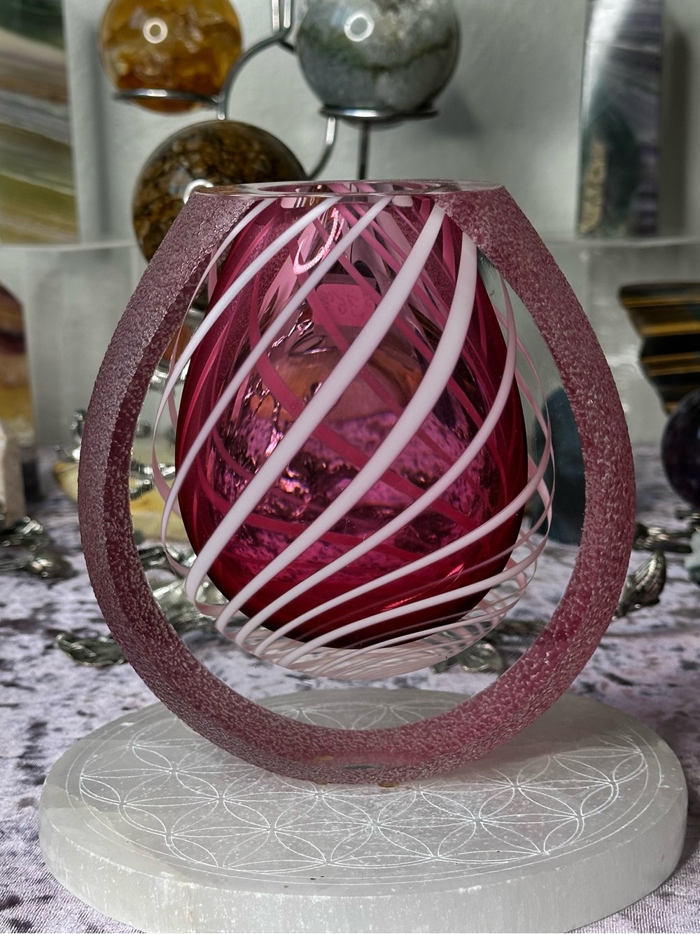 Lotus Pink Swirl Glass Vase - LPSGV01
